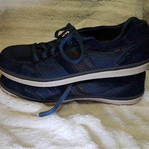 mens skechers trainers size 11
